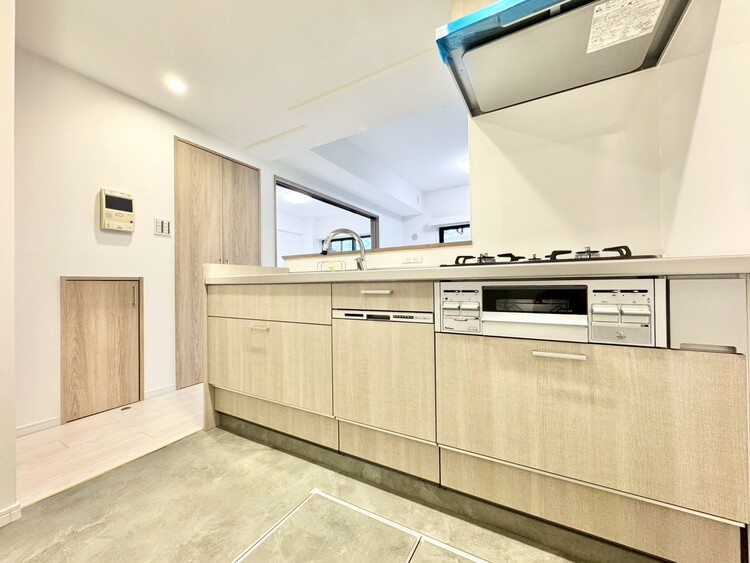 キッチン 洗練されたスタイリッシュなデザイン性と使いやすさを備えた仕様。