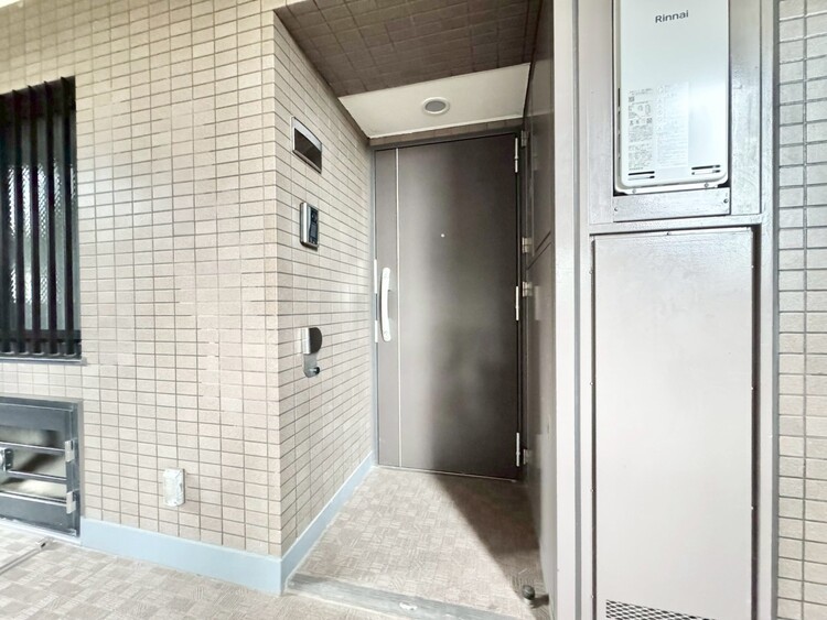 玄関 玄関を開ければ、そこは安らぎのご自宅。