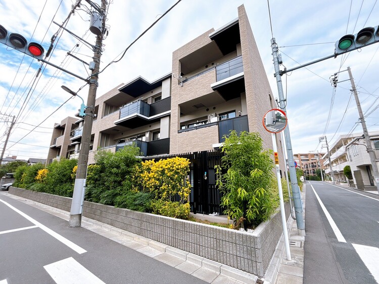 外観 資料には掲載していない情報が、現地にはたくさんあります。是非一度、現地をご確認ください。