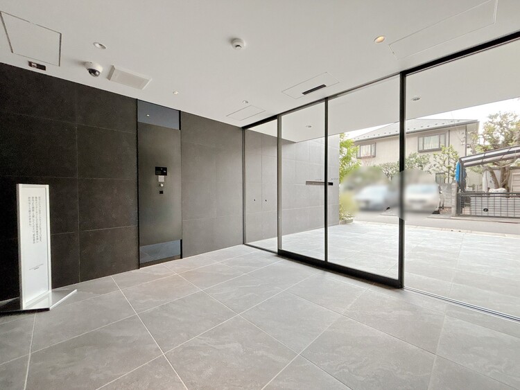 エントランス エントランス内部は、管理が行き届き清潔な共有スペースとなっています。