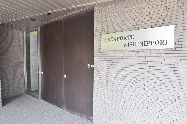 エントランス 外と内をつなぐエントランスは、まさに顔となる場所。