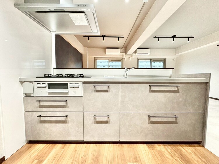 キッチン 洗練されたスタイリッシュなデザイン性と使いやすさを備えた仕様。