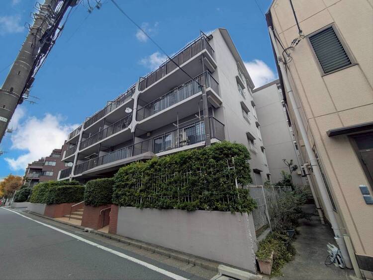 外観 資料には掲載していない情報が、現地にはたくさんあります。是非一度、現地をご確認ください。