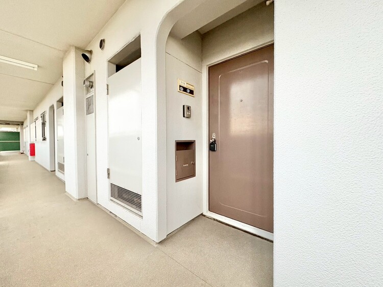 玄関 玄関を開ければ、そこは安らぎのご自宅。