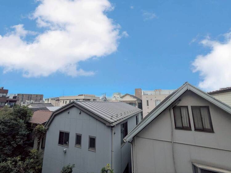 バルコニー 頬をなでる、優しい風を感じることが出来ます。