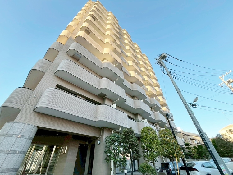 外観 ライフプランニングからローンまで、一貫してご説明させていただきます。お気軽にお問い合わせくださいませ。