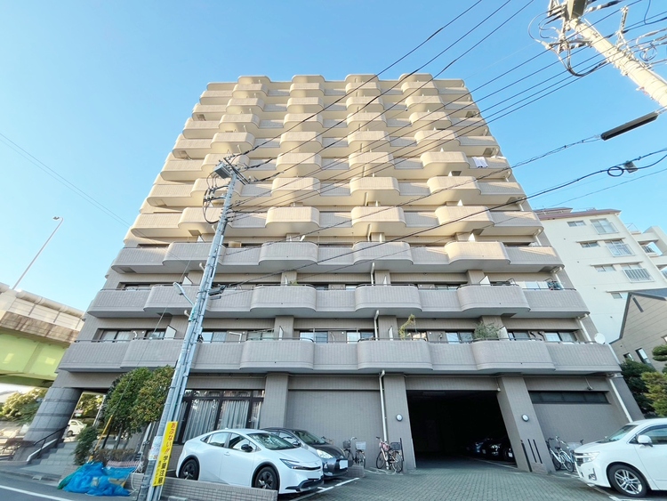 外観 現地に足をお運びいただいた際には、周辺散策などをお勧めいたします。