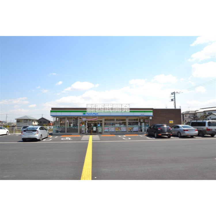 周辺 ファミリーマート川越大袋店(約800m)