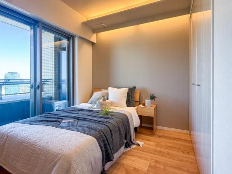 内装 【家具・小物は販売価格に含まれません】リビングで楽しく過ごした後はプライベートな時間を満喫できます。