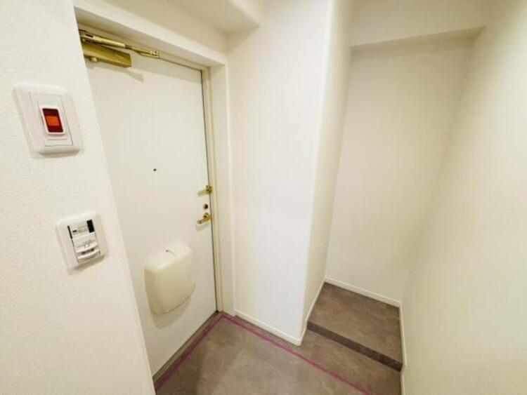 その他 雑多な玄関ではなくスッキリ空間としてお家の顔になるよう設計いたしました。 