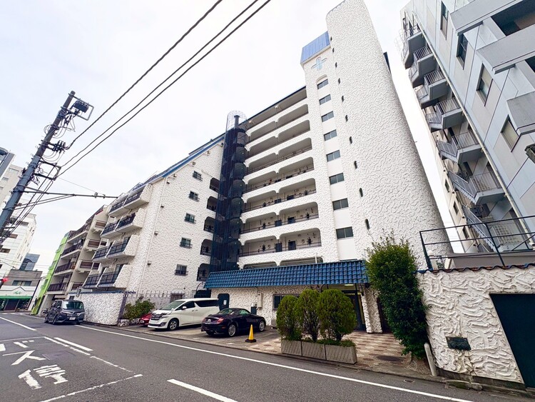 その他 飽きのこないシンプルモダンな外観です。