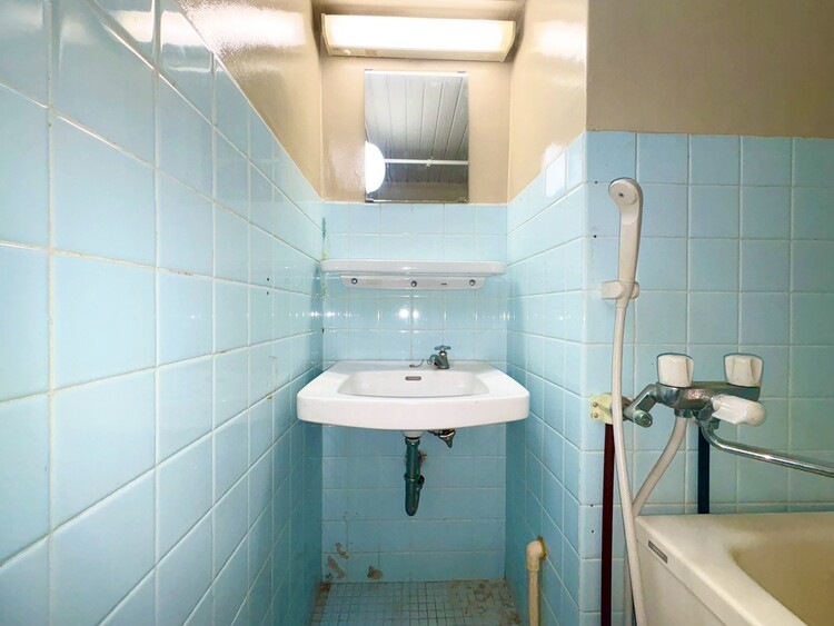 その他 清潔感を感じられる洗面化粧台。