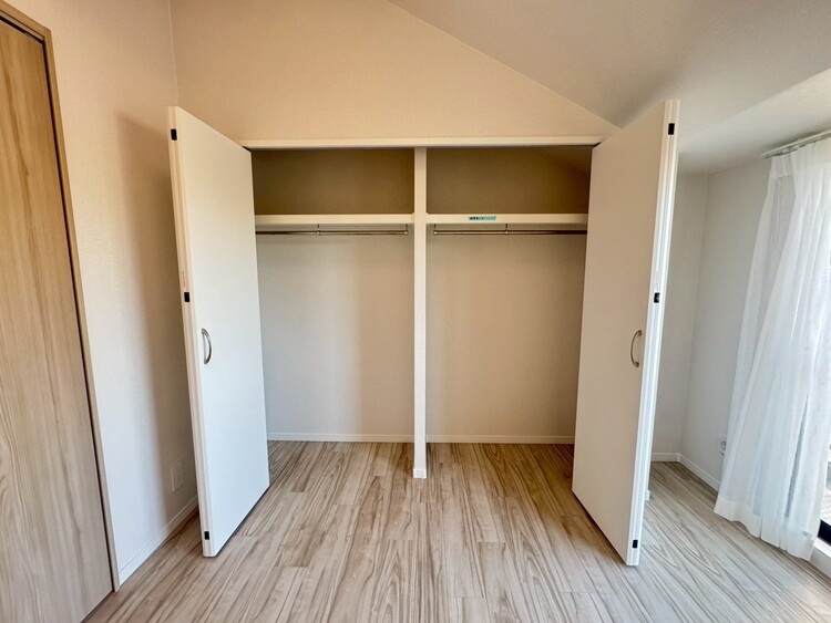 その他 収納スペースが付いていて、お部屋を広く使っていただけます。
