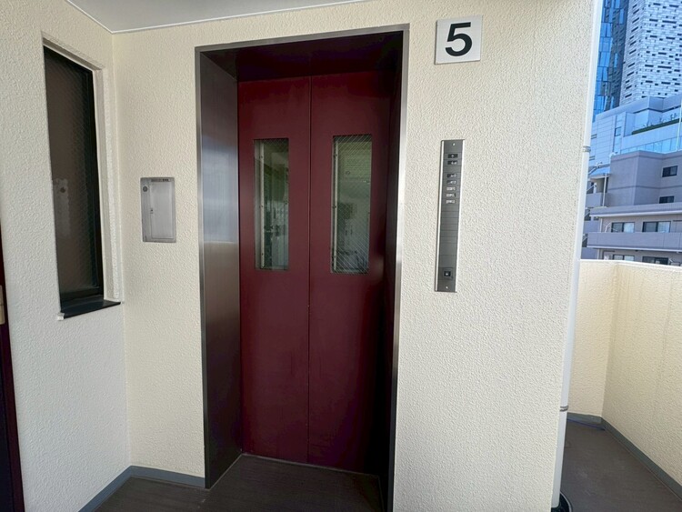 その他 エレベーター完備のため荷物が多くなっても安心。