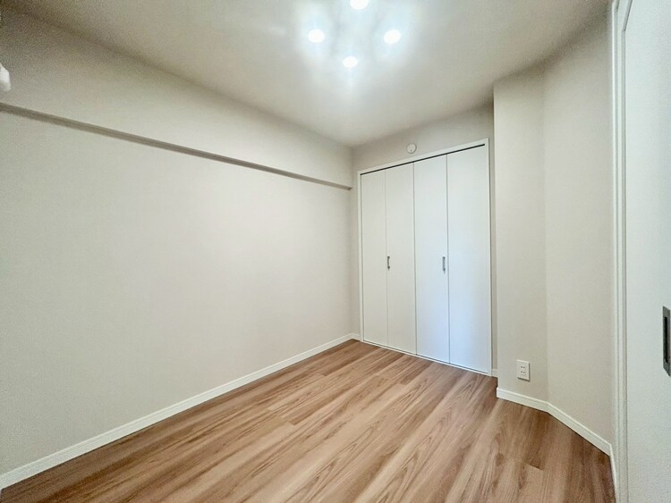 その他 清かで艶やかな時間をもたらしてくれる室内です。