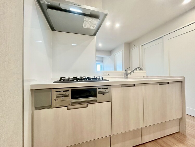 その他 開放感のあるキッチンスペース。調理をしながら、会話も弾みそうですね。