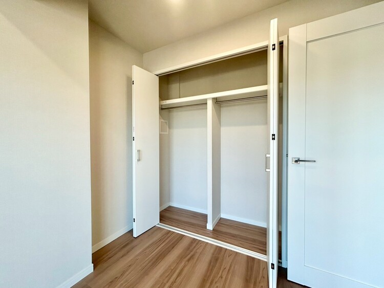 その他 収納スペースが付いていて、お部屋を広く使っていただけます。