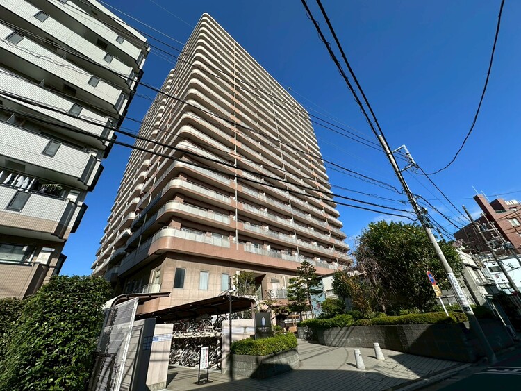 その他 飽きのこないシンプルモダンな外観です。