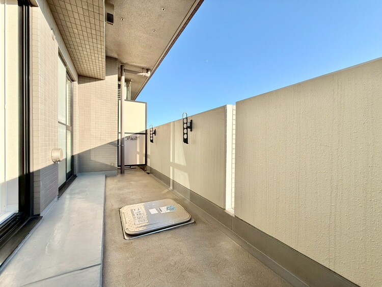 その他 朝の澄んだ空気や、夕方に吹く清々しい風を感じられるバルコニー。