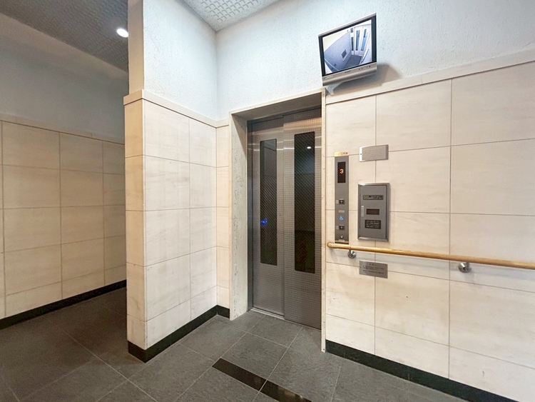 その他 エレベーター完備のため荷物が多くなっても安心。