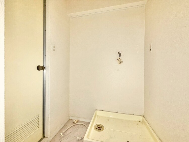 その他 十分な広さの脱衣所。