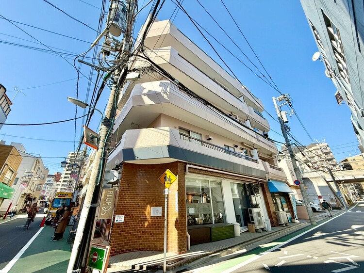 その他 飽きのこないシンプルモダンな外観です。