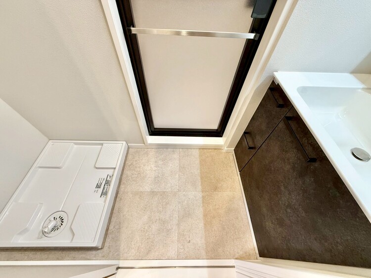 その他 十分な広さの脱衣所。