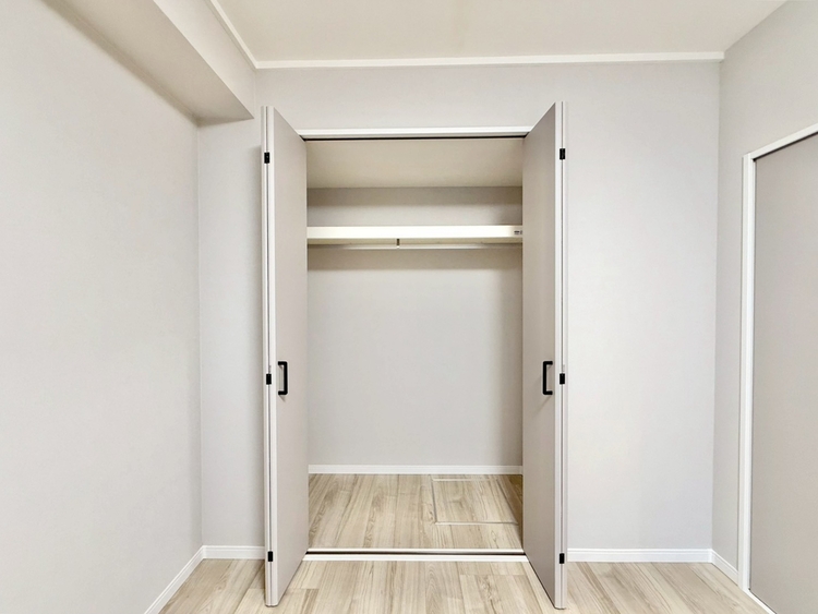 その他 収納スペースが付いていて、お部屋を広く使っていただけます。