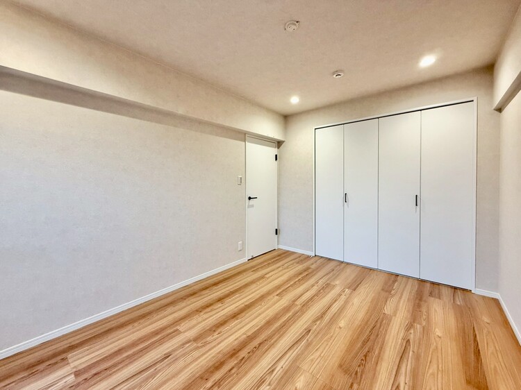 その他 清かで艶やかな時間をもたらしてくれる室内です。