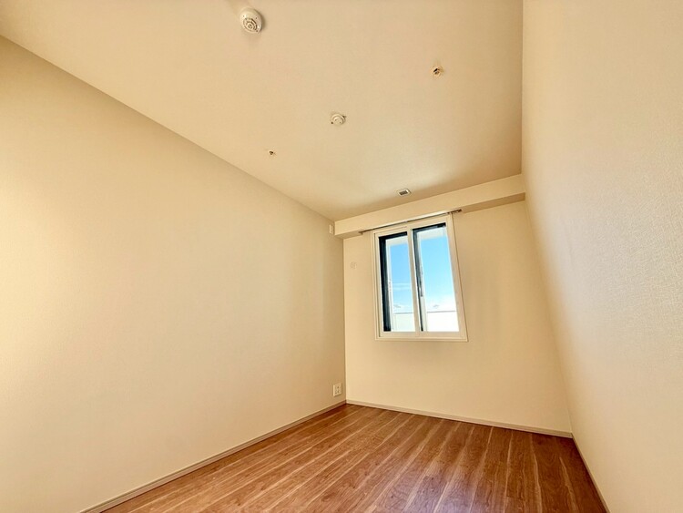 その他 清かで艶やかな時間をもたらしてくれる室内です。