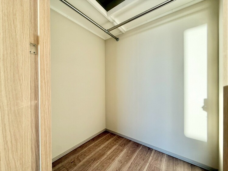 その他 収納スペースが付いていて、お部屋を広く使っていただけます。