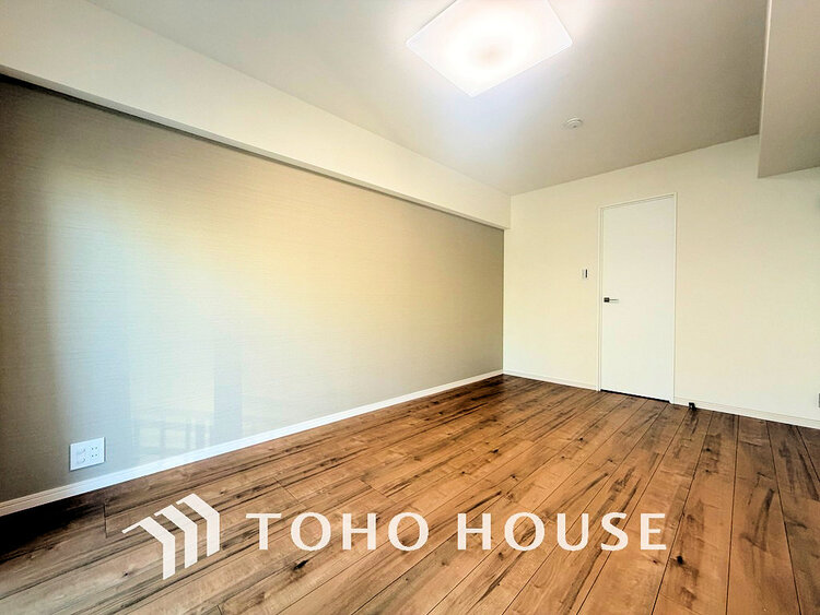 内装 シンプルですっきりとした室内は飽きのこない居心地の良い雰囲気