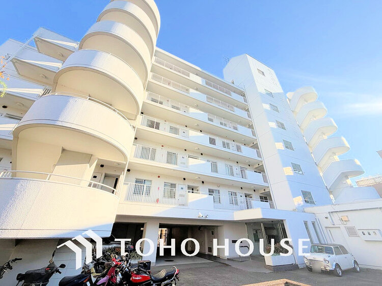 外観 〜家具・エアコン付きリノベーション住戸〜ファミリークローク付きの3LDK〜