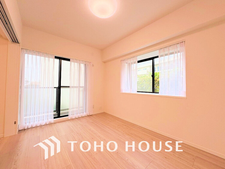 内装 1日の疲れを癒し、心地よく寛げるようゆったりとした広さをしています