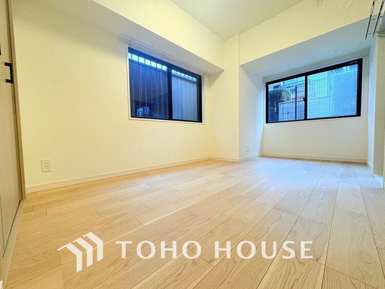 内装 シンプルですっきりとした室内は飽きのこない居心地の良い雰囲気