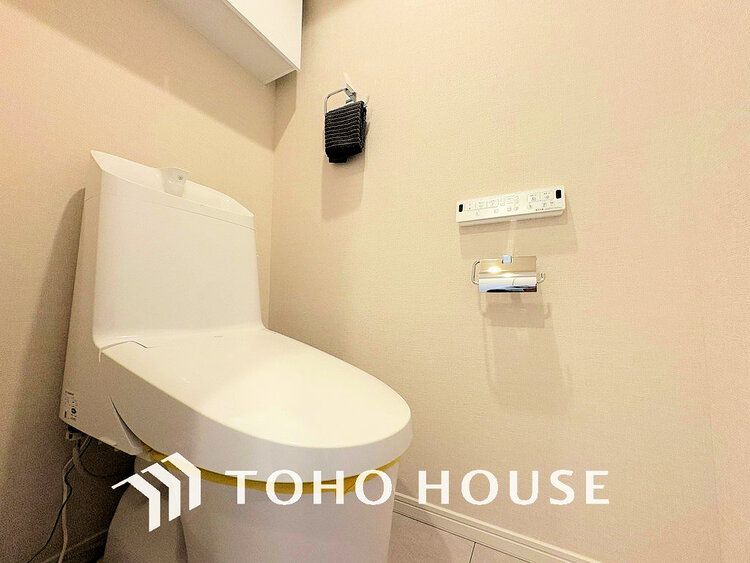 トイレ トイレには快適な温水洗浄便座付