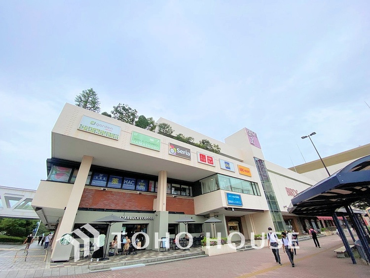 周辺 港南台バーズ　距離800ｍ