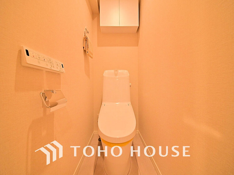 トイレ トイレには快適な温水洗浄便座付