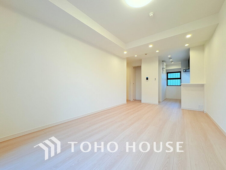 内装 上質な時間を育む暮らしのメインステージ。寛ぎとコミュニケーションを育む居心地のよい場所