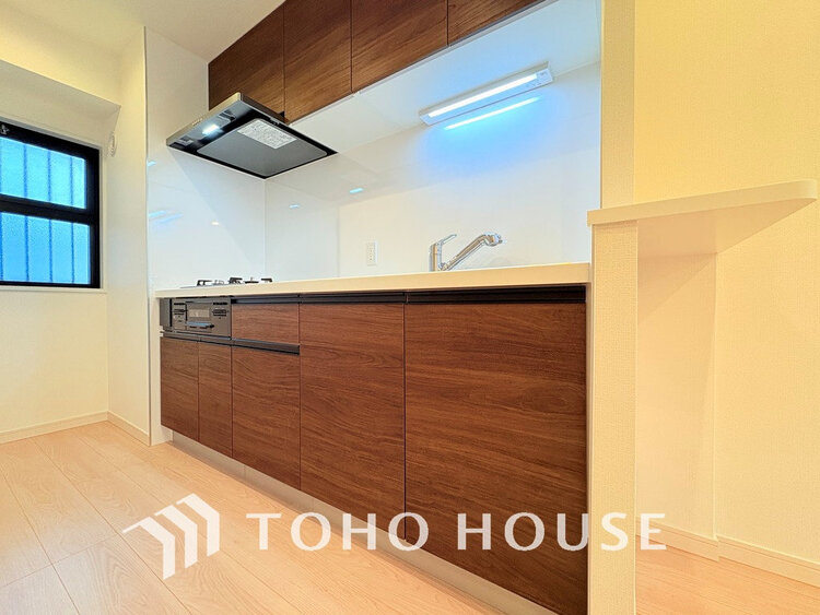 キッチン シンプルな部屋の雰囲気に溶け合うナチュラルキッチン