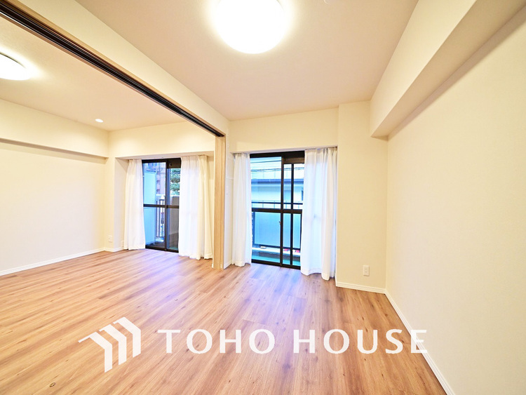 内装 シンプルですっきりとした室内は飽きのこない居心地の良い雰囲気です