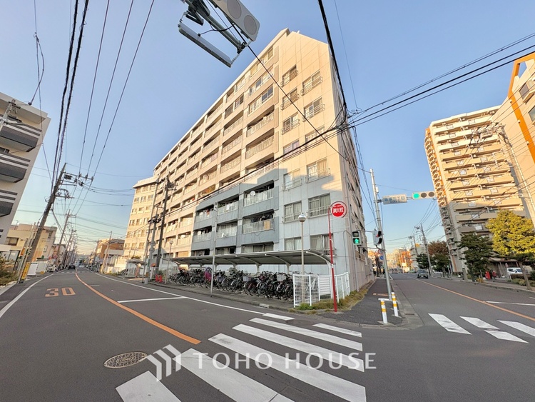 外観 時間をかけて作り上げるそんな空間を君と共有したい。僕たちの空間は唯一無二の物だから。