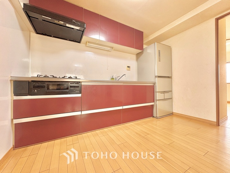 キッチン 【Kitchen】安心してお料理に取り組んでいただけます。会話だって自然とはずむはず。