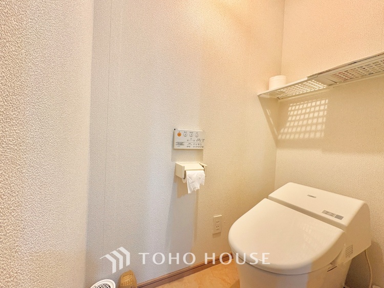 トイレ 清潔感あふれる快適なトイレ。毎日を心地よく過ごせるおすすめポイントです。