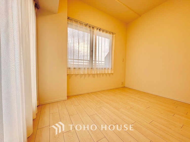 内装 勉強も遊びも安心して過ごせるおすすめの子供部屋です。