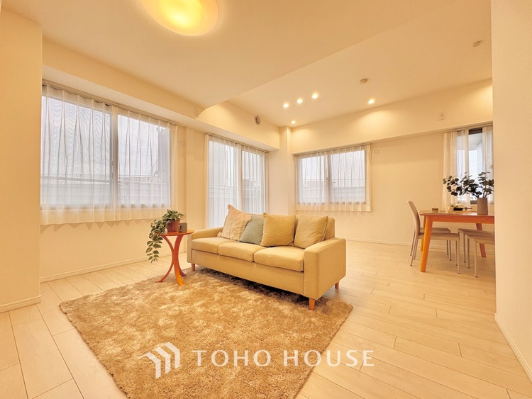 内装 時間をかけて作り上げるそんな空間を君と共有したい。僕たちの空間は唯一無二の物だから。