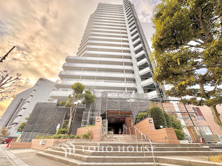 外観 ほんの少しのこだわり。ちょっとした色使いがその家がもつ雰囲気、趣（おもむき）を携え、暮らす家族や訪ねてくる友人・知人に新鮮な香りを運んできます。