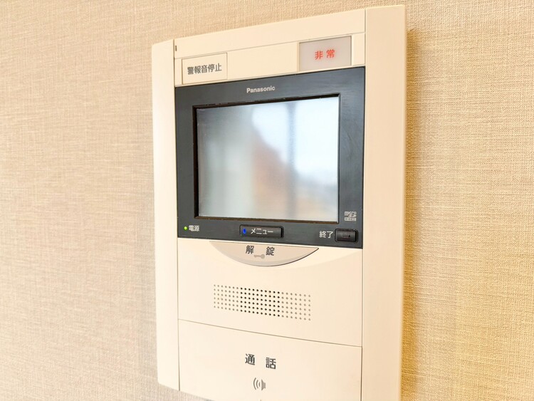 その他 誰が来てもわかる様にモニター付きインターホンを設置。