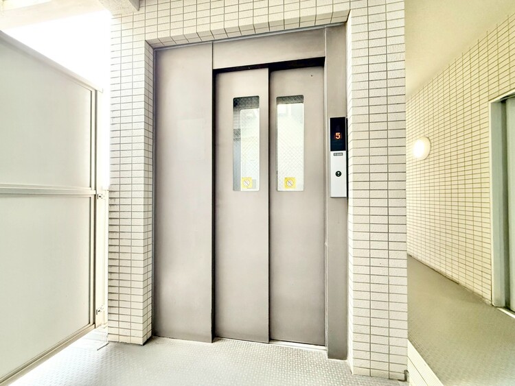 その他 エレベーター完備のため荷物が多くなっても安心。