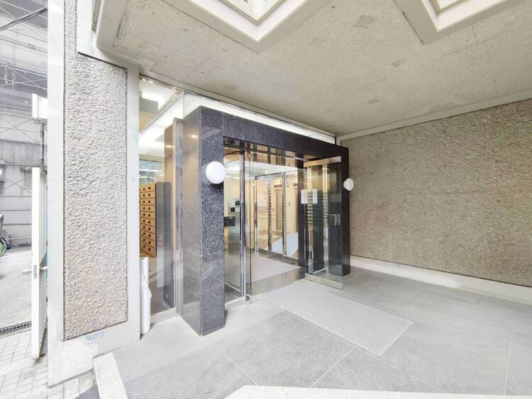 その他 上質感漂う玄関アプローチです。